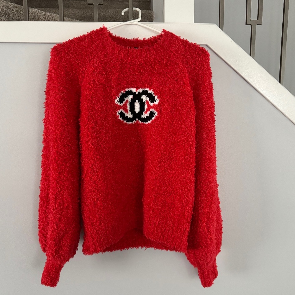 Chanel sweater